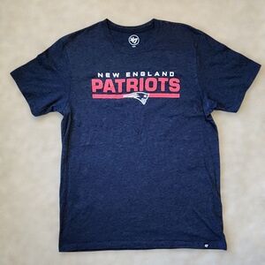 '47 Brand New England Patriots Distressed Logo T-Shirt - Size Medium